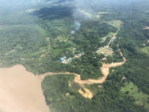 アマゾン川ルナバケへ向かう飛行機からの景色
