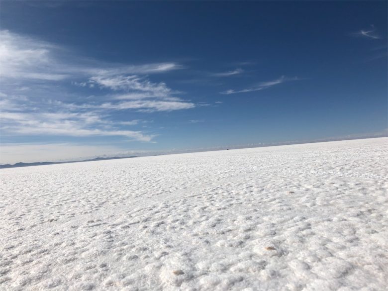 乾季に見られるウユニ塩湖