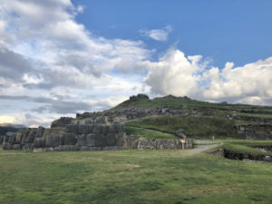 ペルーのクスコ　インカ帝国サクサイワマン遺跡
